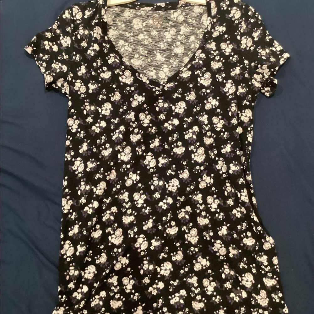 Black, White, and Purple V-Aline Top